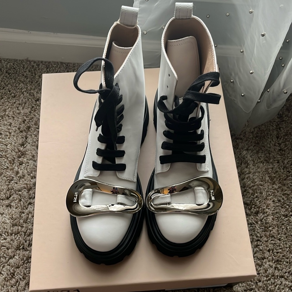 NWT No21 Combat Boots